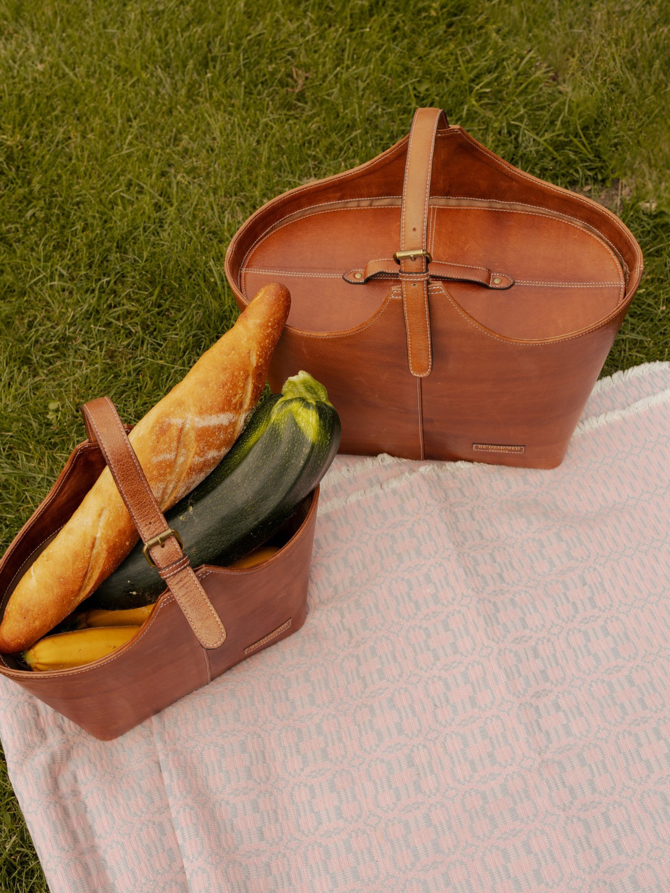 PROJECT Project 72 Bucket Walnut