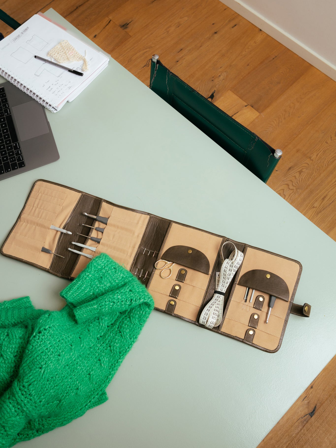 PROJECT Project 14 Needle Case Dark Green