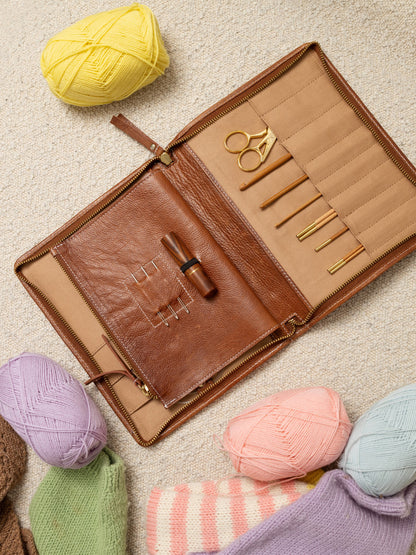 PROJECT Project 8 Needle Case Walnut/Gold