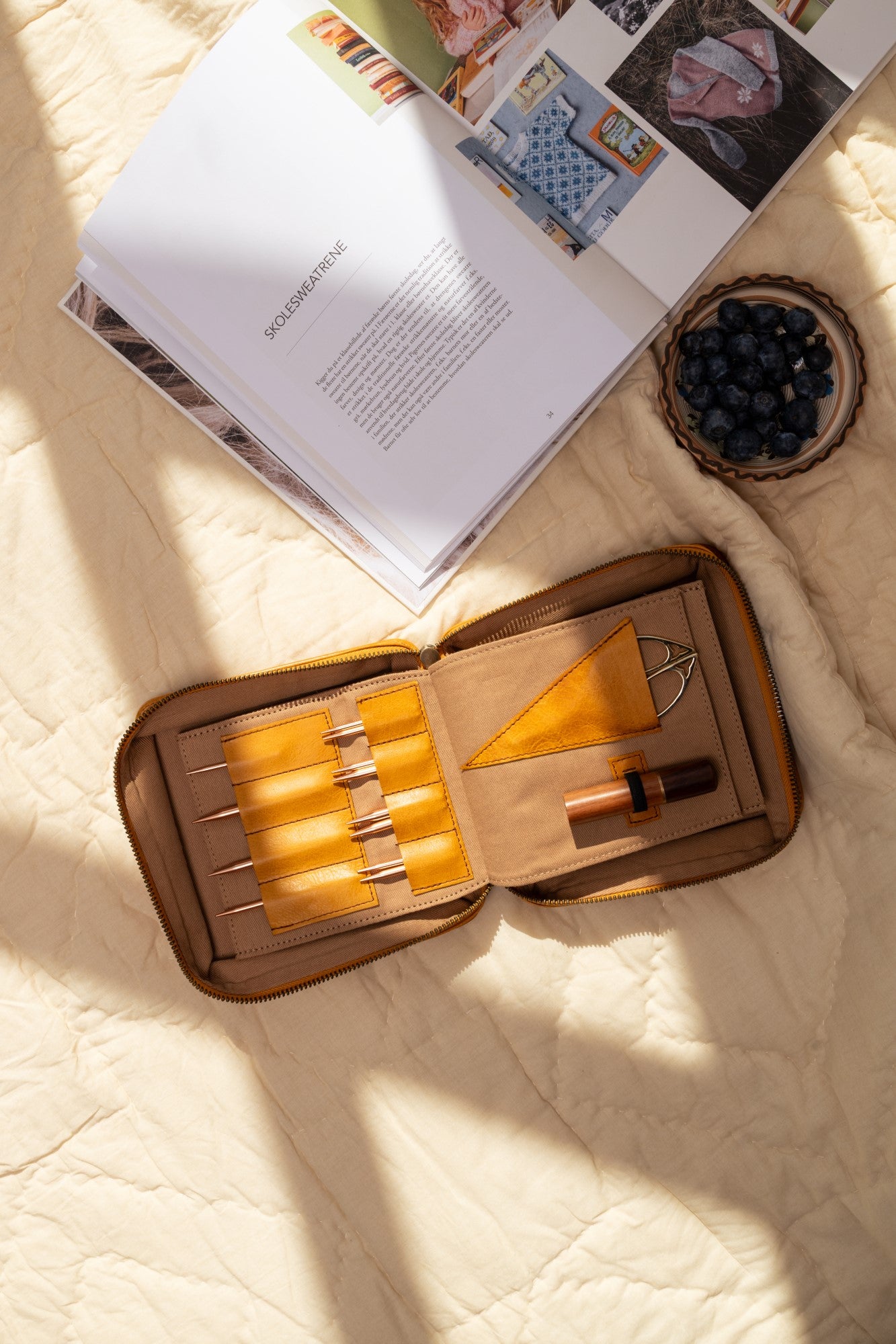 PROJECT Project 83 Needle Case Retro Yellow