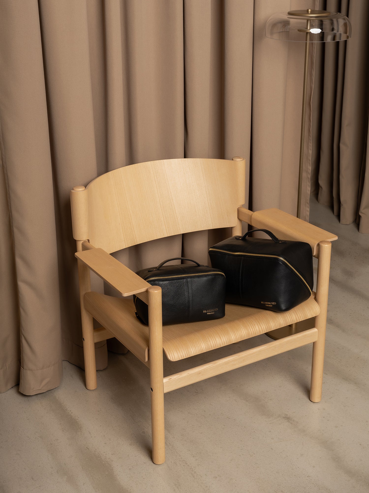 PROJECT Project 9 Organizer Black/Gold